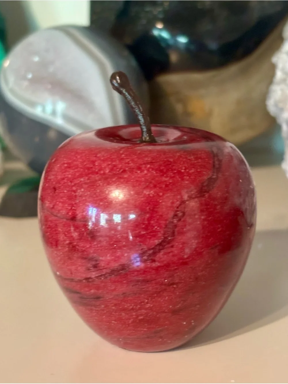🍎💎 Red Aventurine Crystal Apple – Polished Natural Stone Carving 1 lb